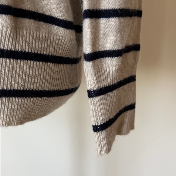Seaton | 100% Cashmere Striped Pullover V-neck Sweater in Tan | Size S - Picture 4 of 6